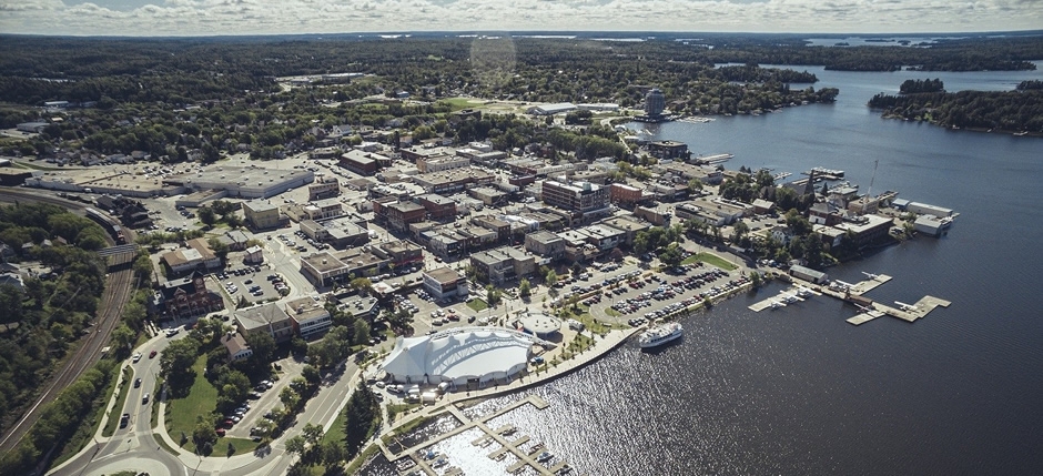An aerial shot of Kenora, Ontario